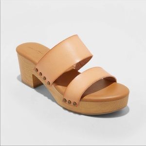 Women’s Reagan Mule Clog Heels - Universal Thread